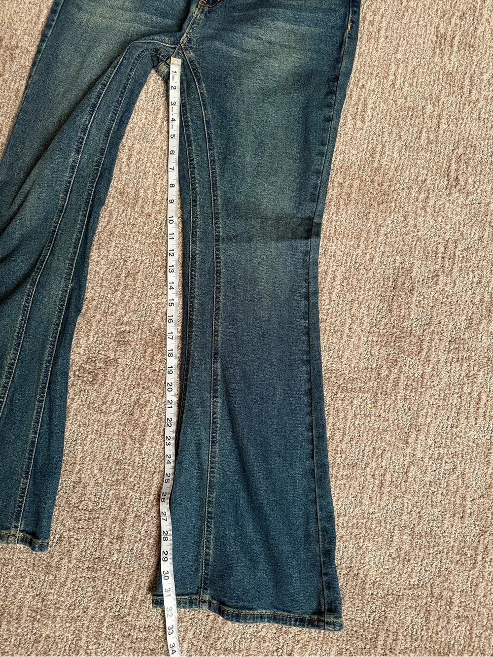 Mid Rise Flared Jeans - Picture 7 of 8